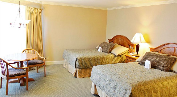 Columbus Inn SF