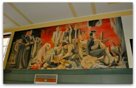 A Rincon Center mural depicting the devastation of the 1906 earthquake in San Francisco