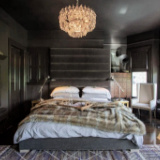 The Peace House with 5 bedrooms, 2 bathrooms and sleeps 9