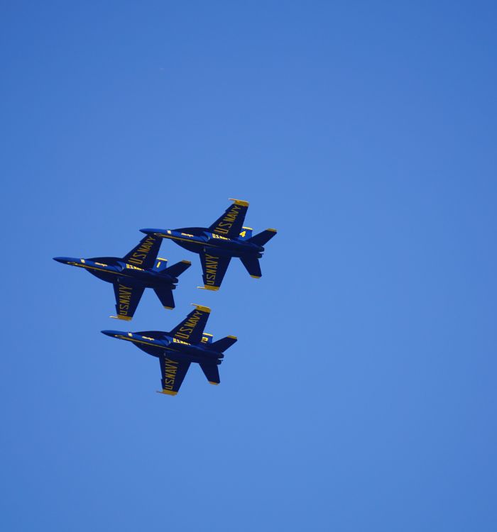 Blue angels maneuvers