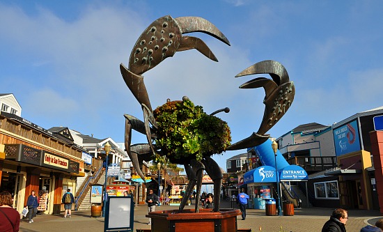 Pier 39 shops and restaurants near Fisherman´s Wharf, San