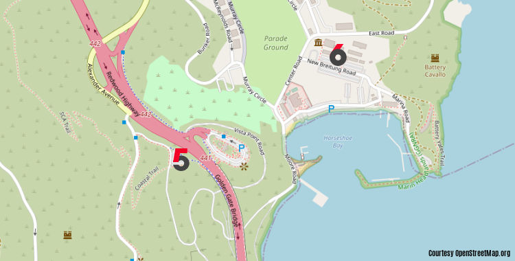 Map with two top spots to park near the northern end of the Golden Gate Bridge.