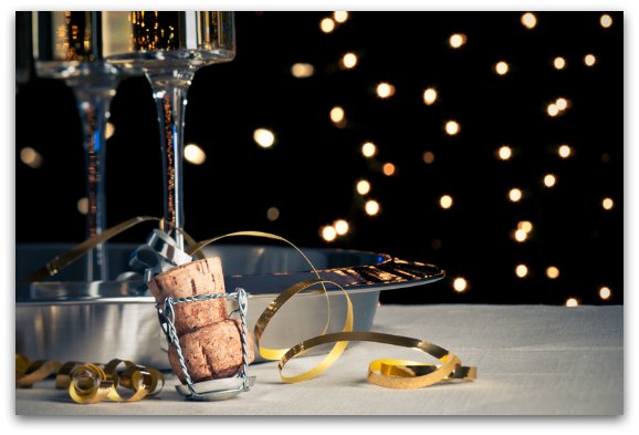 40+ Awesome New Year's Eve Party Decorations 2023  Gatsby party decorations,  Gatsby themed party, Great gatsby party decorations