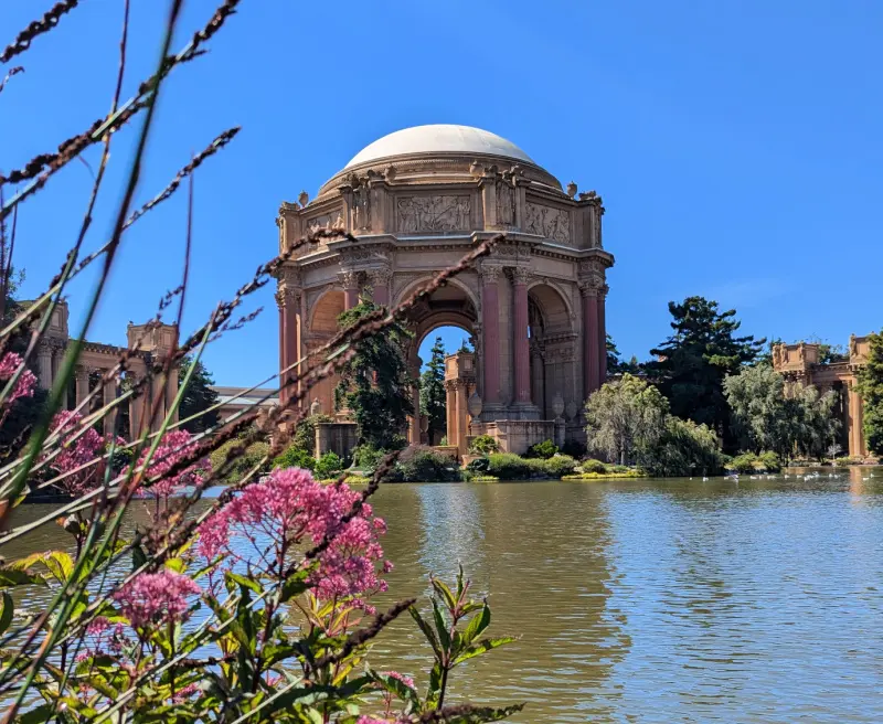 Palace of Fine Arts with flowers Palace of Fine Arts with flowers