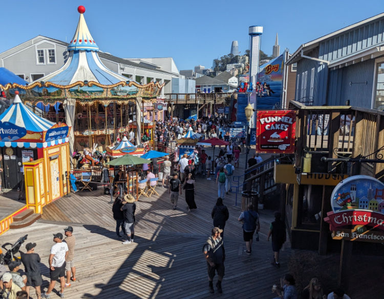 Shopping on Pier 39