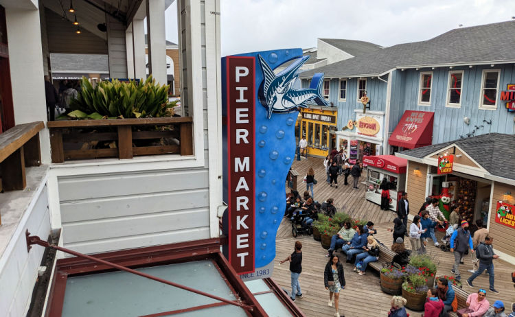 Pier Market Seafood Restaurant