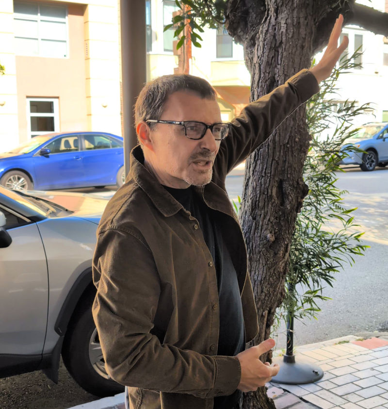 Roberts, Our Guide with Stretchy Pants