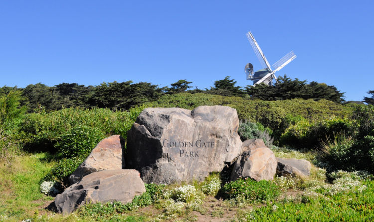 Rock at the entrance to Golden Gate Park