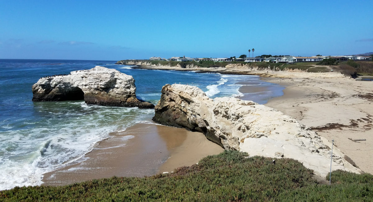 20 Awesome Santa Cruz Beaches to Enjoy the Sun, Surf, and Sand