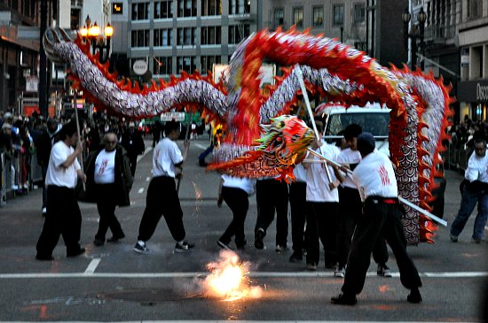 Wild Lunar New Year's fireworks erupt in San Francisco