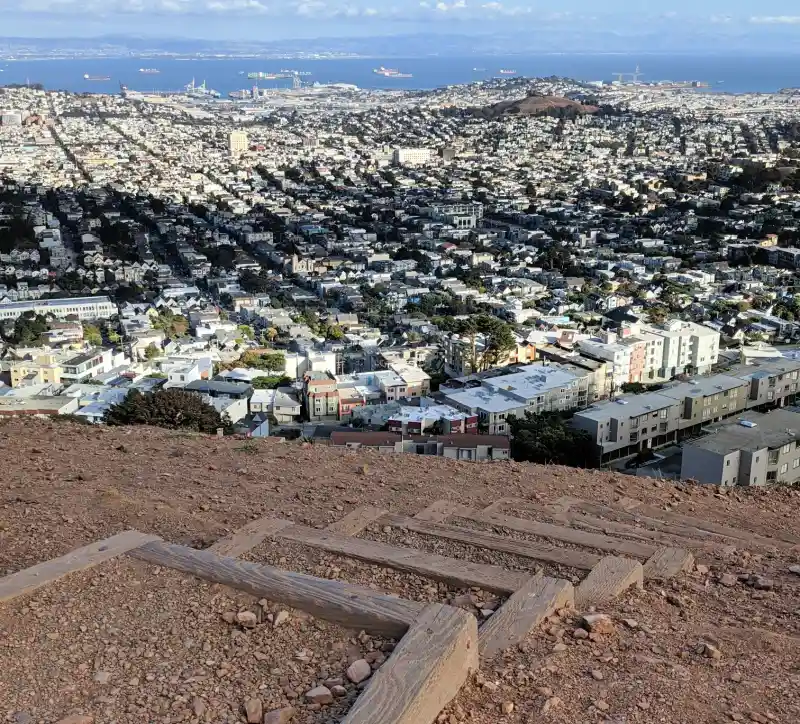 The view from Twin Peaks over San Francisco The view from Twin Peaks over San Francisco